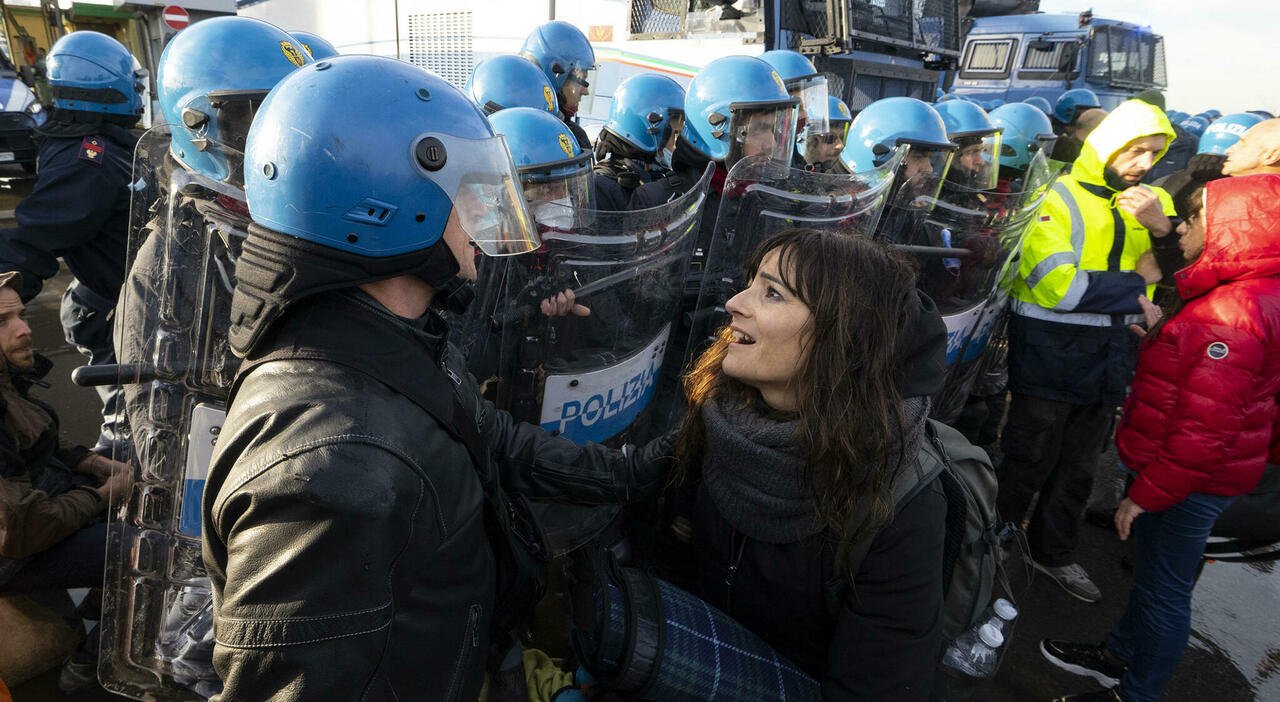 L’Italia al bivio: verso la fine della dittatura mondialista o verso il Grande Reset di Davos?