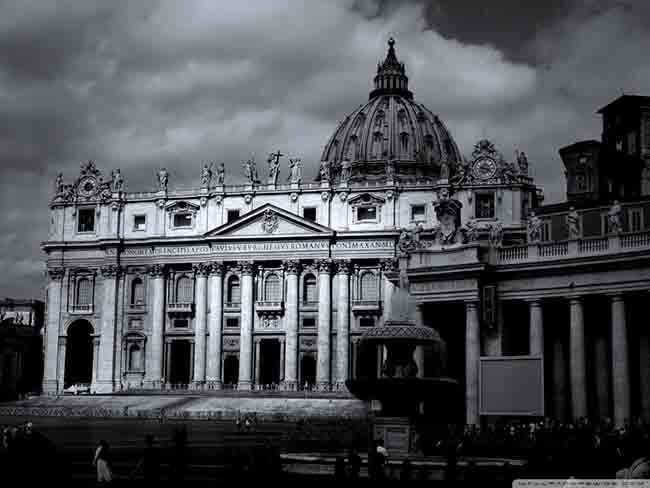 I papi e la massoneria: da tremendi nemici a stimati “fratelli”