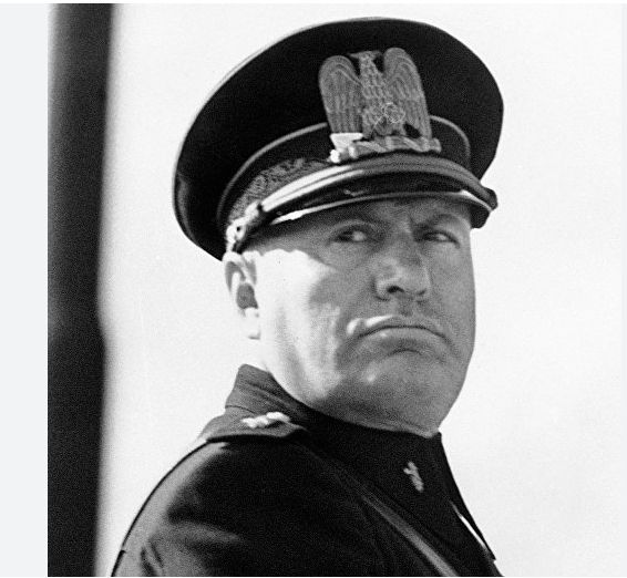 Mussolini, gli ebrei e le leggi razziali disapplicate: la vera storia insabbiata dall’antifascismo